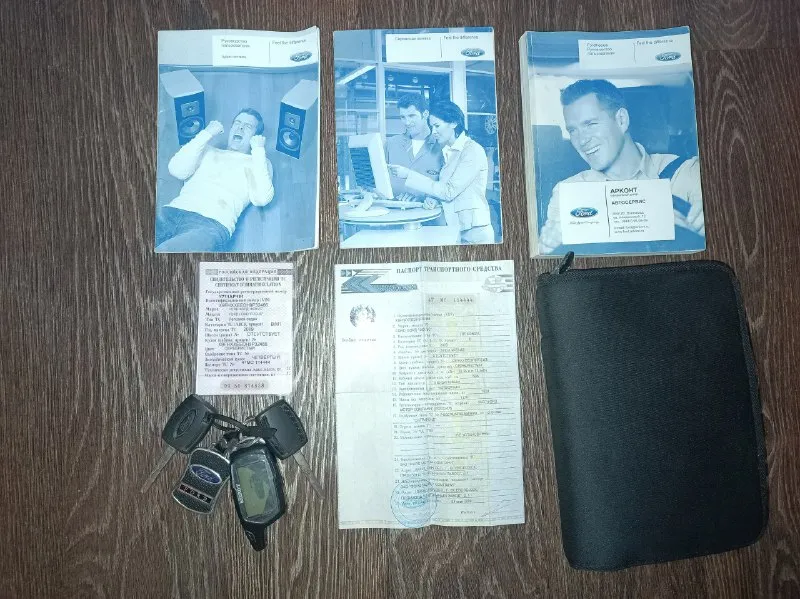 Ford focus 2 рестайлинг 2009г. в. после дтп 1.6 мкпп и коробка целые машина на учёте рф(181), документы в порядке. цена 100 000р. торг г. алчевск +79591883888 📞 звоните: +7(959)1883888 - фотография - 6