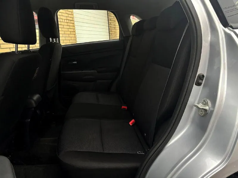 Продам mitsubishi asx год выпуска:2013 объём двигателя:1.6.v16 кпп механическая родной пробег 148.000км один собственник авто без дтп! в родном окрасе! состояние кузова отличное! автотека✅ технически авто без вложений автомобиль обслуживался всегда по регламенту, недавно сделали полное т. о, автомобиль готов к зимней эксплуатации. комплектация: бортовой компьютер, подогрев сидений,4 стеклоподъемника, кондиционер, электро зеркала, противотуманные фары, подогрев стекл, abs esp, aux bluetooth, полный комплект ключей и много чего прочего для комфортного вождения полный пакет документов, тех осмотр пройдет страховка сделана) я собственнк! цена:1.020.000 +79490514189 г. донецк - фотография - 9