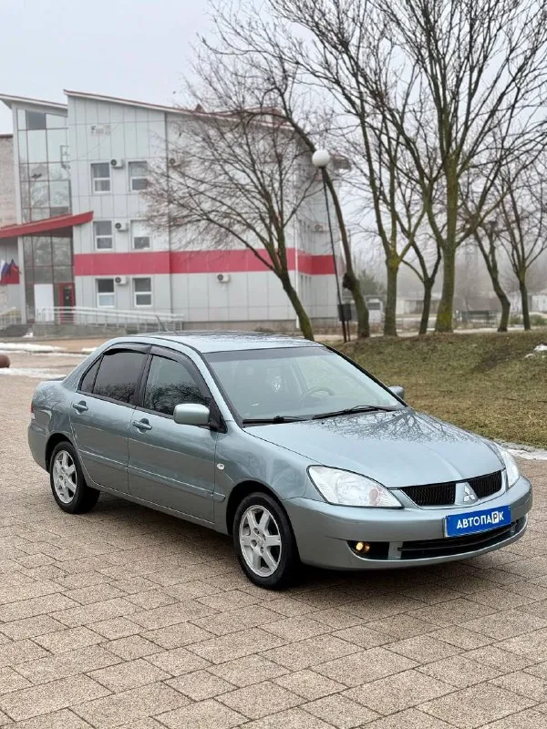 🇯🇵 mitsubishi lancer 9 restyling 💰цена: 550 000р 🏢город: мариуполь 📅год выпуска: 2007 🧾пробег: 196 651км. ⚙️двигатель: 1.6 ⛽топливо: бензин ⚙️кпп: автомат 📞 телефон: +7-949-727-41-51 +7-989-263-55-56 +7-949-551-91-52 💾 описание: легендарный седан с японским качеством будет идеальным выбором для тех кто ищет надежный автомобиль. ✅ оснащен надежным двигателем 4g18 ✅ классическая акпп ✅ южная эксплуатация ✅ отличное состояние ✅ кузов без коррозии шикарная комплектация: полный электропакет, центральный замок, кондиционер, подогрев сидений, электропривод зеркал, птф, android магнитола с вluеtооth, литые диски. улица шевченко 269 🏦 возможна продажа в кредит по двум документам. - фотография - 3