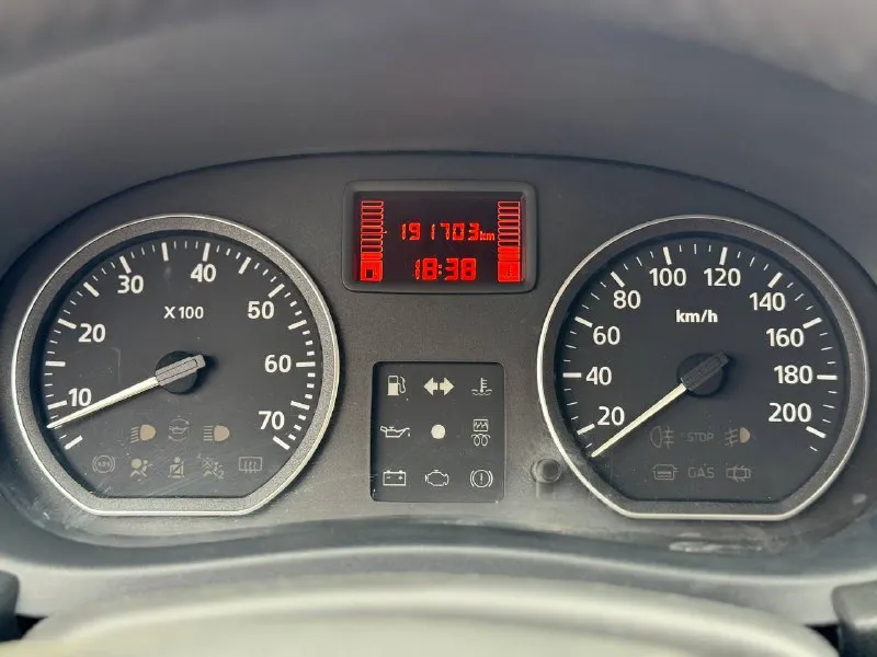 🇫🇷 renault sandero stepway 💰цена: 670 000р 🏢город: мариуполь 📅год выпуска: 2011 🧾пробег: 191 793км. ⚙️двигатель: 1.6 8v ⛽топливо: бензин ⚙️кпп: механика 📞 телефон: +7-949-727-41-51 +7-949-551-91-52 +7-989-263-55-56 💾 описание: sandero stepway ii 🚙 двигатель k7m 1.6 8v самый простой и надежный в линейке, ходовая без посторонних звуков, мягкая, высокий клиренс. опрятный салон. ✅ 1 владелец, птс оригинал ✅ техническая часть на 5+ ✅ оцинкованный кузов ✅ отличное состояние шикарная комплектация: ❄️ кондиционер (холодит шикарно), гур, abs, 2 подушки безопасности, магнитола с bluetooth, подогрев сидений, птф, отличная зимняя резина, задний парктроник, фаркоп. ➕ приятный бонус для нового хозяина: комплект грм, ролики, свечи, колодки, рулевые тяги и тд. улица шевченко 269 🏦 возможна продажа в кредит по двум документам. - фотография - 10