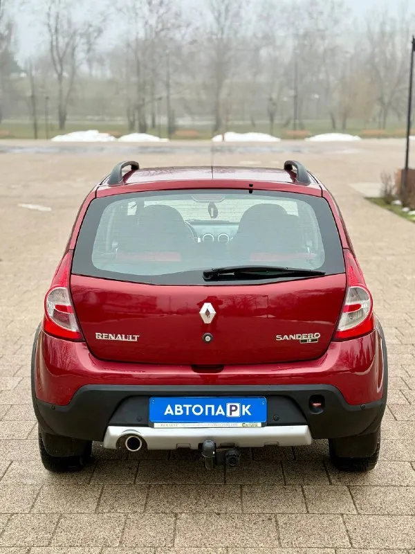 🇫🇷 renault sandero stepway 💰цена: 670 000р 🏢город: мариуполь 📅год выпуска: 2011 🧾пробег: 191 793км. ⚙️двигатель: 1.6 8v ⛽топливо: бензин ⚙️кпп: механика 📞 телефон: +7-949-727-41-51 +7-949-551-91-52 +7-989-263-55-56 💾 описание: sandero stepway ii 🚙 двигатель k7m 1.6 8v самый простой и надежный в линейке, ходовая без посторонних звуков, мягкая, высокий клиренс. опрятный салон. ✅ 1 владелец, птс оригинал ✅ техническая часть на 5+ ✅ оцинкованный кузов ✅ отличное состояние шикарная комплектация: ❄️ кондиционер (холодит шикарно), гур, abs, 2 подушки безопасности, магнитола с bluetooth, подогрев сидений, птф, отличная зимняя резина, задний парктроник, фаркоп. ➕ приятный бонус для нового хозяина: комплект грм, ролики, свечи, колодки, рулевые тяги и тд. улица шевченко 269 🏦 возможна продажа в кредит по двум документам. - фотография - 5