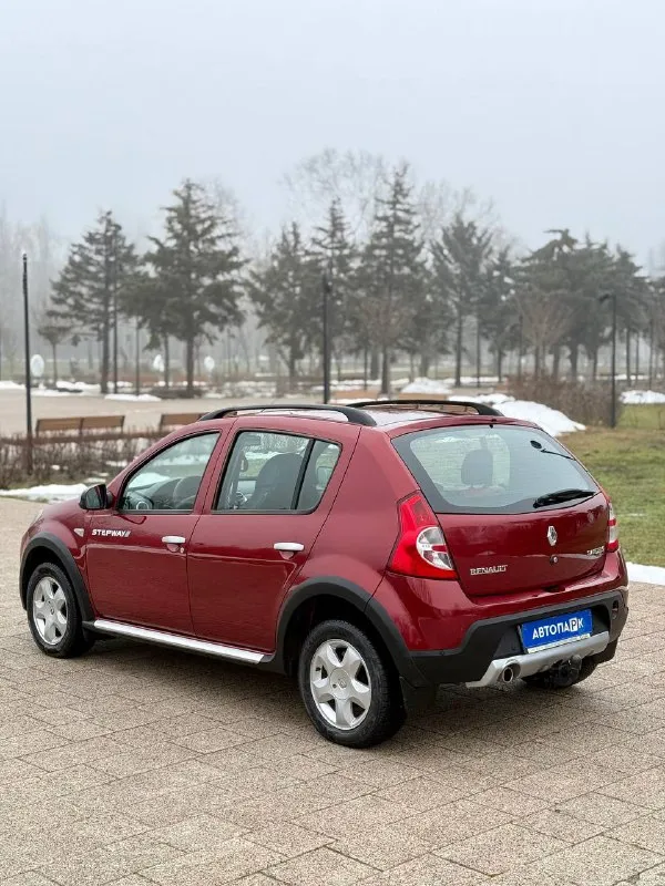 🇫🇷 renault sandero stepway 💰цена: 670 000р 🏢город: мариуполь 📅год выпуска: 2011 🧾пробег: 191 793км. ⚙️двигатель: 1.6 8v ⛽топливо: бензин ⚙️кпп: механика 📞 телефон: +7-949-727-41-51 +7-949-551-91-52 +7-989-263-55-56 💾 описание: sandero stepway ii 🚙 двигатель k7m 1.6 8v самый простой и надежный в линейке, ходовая без посторонних звуков, мягкая, высокий клиренс. опрятный салон. ✅ 1 владелец, птс оригинал ✅ техническая часть на 5+ ✅ оцинкованный кузов ✅ отличное состояние шикарная комплектация: ❄️ кондиционер (холодит шикарно), гур, abs, 2 подушки безопасности, магнитола с bluetooth, подогрев сидений, птф, отличная зимняя резина, задний парктроник, фаркоп. ➕ приятный бонус для нового хозяина: комплект грм, ролики, свечи, колодки, рулевые тяги и тд. улица шевченко 269 🏦 возможна продажа в кредит по двум документам. - фотография - 6