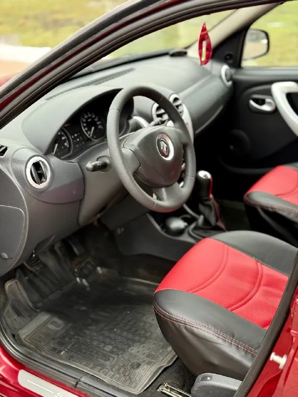 🇫🇷 renault sandero stepway 💰цена: 670 000р 🏢город: мариуполь 📅год выпуска: 2011 🧾пробег: 191 793км. ⚙️двигатель: 1.6 8v ⛽топливо: бензин ⚙️кпп: механика 📞 телефон: +7-949-727-41-51 +7-949-551-91-52 +7-989-263-55-56 💾 описание: sandero stepway ii 🚙 двигатель k7m 1.6 8v самый простой и надежный в линейке, ходовая без посторонних звуков, мягкая, высокий клиренс. опрятный салон. ✅ 1 владелец, птс оригинал ✅ техническая часть на 5+ ✅ оцинкованный кузов ✅ отличное состояние шикарная комплектация: ❄️ кондиционер (холодит шикарно), гур, abs, 2 подушки безопасности, магнитола с bluetooth, подогрев сидений, птф, отличная зимняя резина, задний парктроник, фаркоп. ➕ приятный бонус для нового хозяина: комплект грм, ролики, свечи, колодки, рулевые тяги и тд. улица шевченко 269 🏦 возможна продажа в кредит по двум документам. - фотография - 8