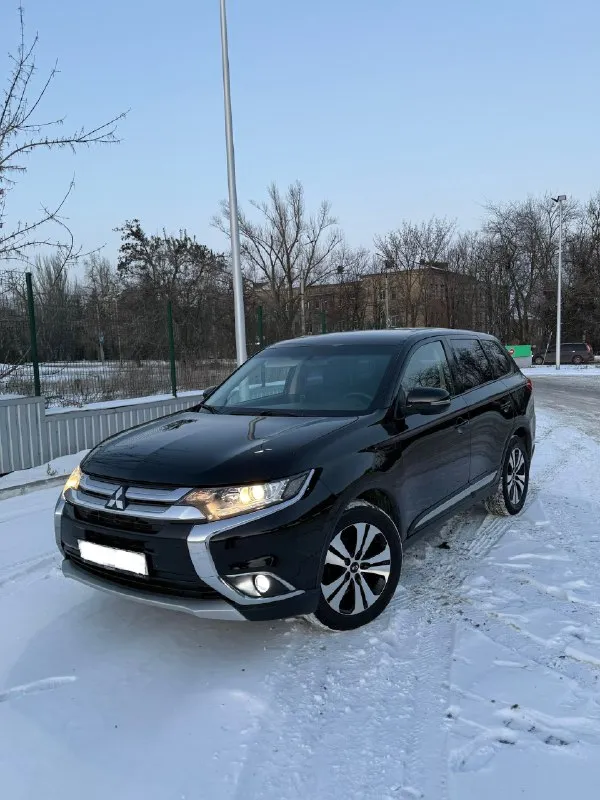 В продаже 🚘 mitsubishi outlander ⬇️ 2,0 бензин 2wd расход 7,8л/100км трасса ⬇️вариатор ⬇️выпуск нояб... - фотография