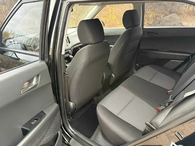 Hyundai creta 1 собственник, без дтп, кузов весь в заводском окрасе, стекла все родные, хорошая комплектация, состояние нового авто! год:2018 двигатель:1.6 бензин кпп: автомат пробег:140000км привод: передний цена:1.850.000₽ звоните: +79496107823 📞 звоните: +7(949)6107823 - фотография - 9
