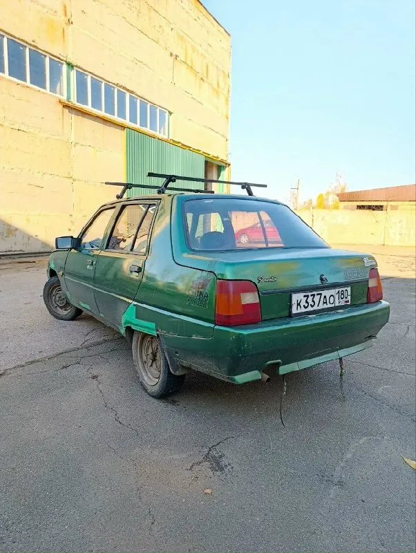 Г. макеевка +79493412459 коротко и по делу, пороги и крылья требуют сварки, дно автомобиля целое, вода в салон не попадает, в остальном машина хорошая, каждый день на ходу голову не делает, все что надо работает светится, с двигателем проблем нет, едет очень бодро не дымит, коробка работает отлично все передачи включаются четко. машина экономная по расходу стоит газ евро 4 расход газа 7-8 литров на месяц я трачу 750₽ мне на работу ездить выходит дешевле автобуса. от машины не избавляюсь так вышло, что попалась другая машина даром, славута у меня будет третья 🤣 а это надо страховки и налоги платить. цена окончательная 70.000₽ без торга, дешевле только велосипед 🚴‍♂ 📞 звоните: +7(949)3412459 - фотография - 3