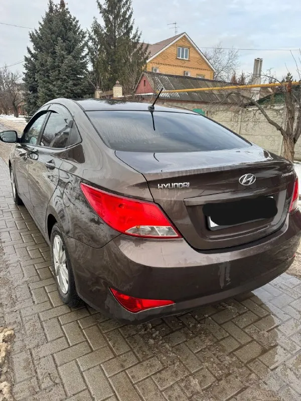 ✅цена 850 т руб. год. 2015 hyundai solaris без вложений я хозяин. коробка автомат двигатель. 1.6. 123л. пробег. 186 тысячи кузов рестайлинг. хорошая полная комплектация. донецк. с полным переоформлением мрэо ☎+79495695833. донецк - фотография - 3