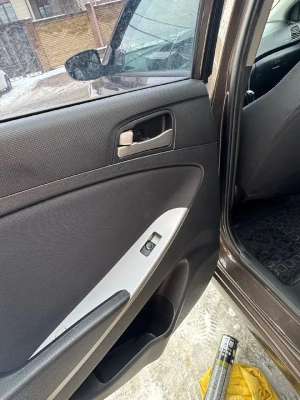 ✅цена 850 т руб. год. 2015 hyundai solaris без вложений я хозяин. коробка автомат двигатель. 1.6. 123л. пробег. 186 тысячи кузов рестайлинг. хорошая полная комплектация. донецк. с полным переоформлением мрэо ☎+79495695833. донецк - фотография - 7