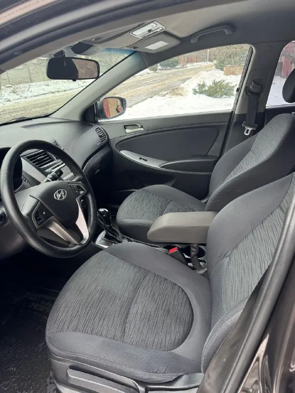 ✅цена 850 т руб. год. 2015 hyundai solaris без вложений я хозяин. коробка автомат двигатель. 1.6. 123л. пробег. 186 тысячи кузов рестайлинг. хорошая полная комплектация. донецк. с полным переоформлением мрэо ☎+79495695833. донецк - фотография - 9