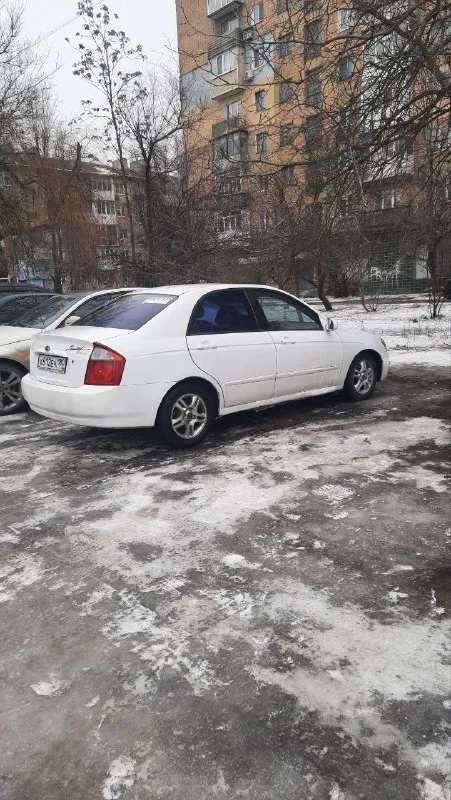 Kia cerato 2.0 at‼️ год выпуска 2004 объём двигателя 2.0 коробка автомат установлен газ коробка автомат, двигатель работают идеально. 2 литра едут очень резво. американка. двигатель и коробка как в hyundai tucson безопасность вся целая климат контроль 4 стеклоподьемника с доводчиками стаканы как новые арки в отличном состоянии. камера заднего вида сенсорная магнитола сигнализация с автозапуском по электрике вопросов нет. расходники все поменяны. юридически чистая. из минусов - при езде на газу выскакивает чек, на сто говорят что это норма. - люк не открывается - есть нюансы по кузову 450т торг возле капота! г. макеевка +79493337606 📲 tg: @alena_5891 📞 звоните: +7(949)3337606 - фотография - 2