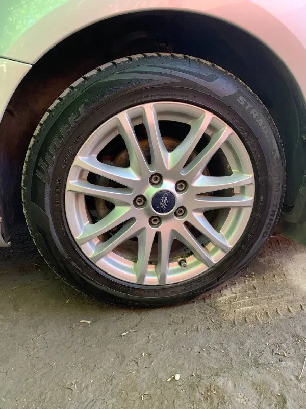 Цена: 770 т. р. город: макеевка марка / модель: ford фокус 2 рестайлинг год выпуска: 2008 пробег: 227000 двигатель (тип, объем, мощность): бензин, 1.8 ; 125 л. с тип кпп: мкпп владельцев в птс: 3 срок владения: 4 описание: ford фокус 2 рестайлинг сборка испания, два ключа, серв. книжка, круиз, климат, без окрасов, птс оригинал, резина зима+лето на дисках, парктроник, камера, магнитола, сигнализация star line. контактный телефон +7(949)439-50-61 📲 tg: таня 📞 звоните: +7(949)4395061 - фотография - 7