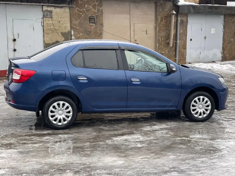 Продам renault logan♦️ 2014 года выпуска 1.6 бензин 16 клапанов к4м коробка: механика пробег оригинальный : 115 000 птс оригинал:2 хозяина диагностическая карта, для постановки на учет- имеется. цена: ❗️755 000 ₽ ❗️ кузов в отличном состоянии, без ржавчины и гнили(есть фото с замером лкп всего автомобиля). автомобиль без такси, каршеринга и прочего, автотека вся зеленая. заводской окрас! г. макеевка ☎️+79495050700 - фотография - 3