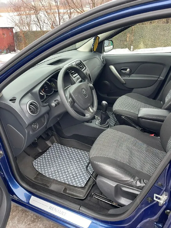 Продам renault logan♦️ 2014 года выпуска 1.6 бензин 16 клапанов к4м коробка: механика пробег оригинальный : 115 000 птс оригинал:2 хозяина диагностическая карта, для постановки на учет- имеется. цена: ❗️755 000 ₽ ❗️ кузов в отличном состоянии, без ржавчины и гнили(есть фото с замером лкп всего автомобиля). автомобиль без такси, каршеринга и прочего, автотека вся зеленая. заводской окрас! г. макеевка ☎️+79495050700 - фотография - 6