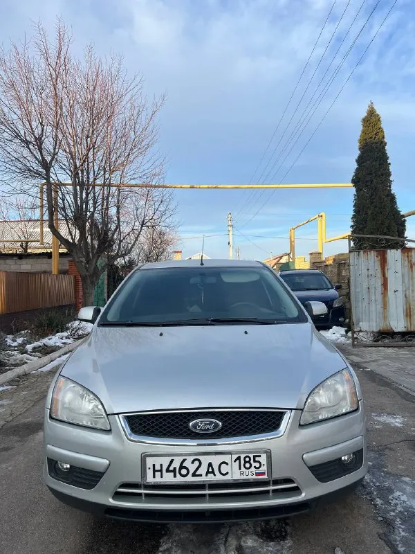 Продам ford focus 2 ghia год: 2007 пробег: 204 т родной!, двигатель 1.8 бензин работает отлично, едет очень хорошо! ходовая без нареканий, кузов в очень достойном состоянии, без гнили и коррозии! свежая резина 23 года. салон в идеальном состоянии, руль в заводской оплетке, работает каждая кнопочка, не затертый и тд. комплектация богатая ghia! круиз-контроль, подогревы сидений, зеркал, лобового, 4 стекло подьемника с авто доводчиками, бортовик, птф, мульти руль, эл. зеркала! задние парктроники! все стекла заводские включая лобовое! авто вложений не требует 2 хозяина птс оригинал! документы чистые оформление в мрэо! торг есть цена: 545000 📞+79496463727 📍мариуполь - фотография - 3