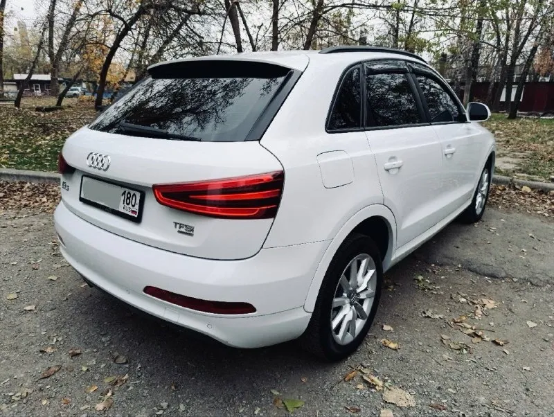 Продам audi q3 2013г. цена 1 900 000₽ ☎ +7 (949) 366-80-93(телеграмм) мотор 2.0т (170л. с) коробка dsg (dq 500) сцепление новое полный привод quattro(с блокировкой оси) пробег 258 000км машина в отличном состоянии без вложений. любые проверки за ваш счет. богатая комплектация. 2-х зонный климат, кожаный салон, парктроники, мультируль, омывателя фар, подогревы сидений, камера заднего вида, заводской адаптивный ксенон, доводчики стекол, 2 ключа. из допов-магнитола teyes, видео регистратор, крыша в пленке, 2 комплекта резины на дисках, доработанные птф. все остальные вопросы по телефону 🤝 я собственник машины, машина оформлена на меня. 📍машина находиться в г. амвросиевка. рассмотрю обмен на авто дешевле с вашей доплатой! 📞 звоните: +7(949)3668093 - фотография - 5