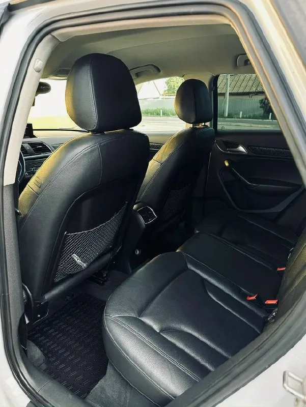 Продам audi q3 2013г. цена 1 900 000₽ ☎ +7 (949) 366-80-93(телеграмм) мотор 2.0т (170л. с) коробка dsg (dq 500) сцепление новое полный привод quattro(с блокировкой оси) пробег 258 000км машина в отличном состоянии без вложений. любые проверки за ваш счет. богатая комплектация. 2-х зонный климат, кожаный салон, парктроники, мультируль, омывателя фар, подогревы сидений, камера заднего вида, заводской адаптивный ксенон, доводчики стекол, 2 ключа. из допов-магнитола teyes, видео регистратор, крыша в пленке, 2 комплекта резины на дисках, доработанные птф. все остальные вопросы по телефону 🤝 я собственник машины, машина оформлена на меня. 📍машина находиться в г. амвросиевка. рассмотрю обмен на авто дешевле с вашей доплатой! 📞 звоните: +7(949)3668093 - фотография - 7