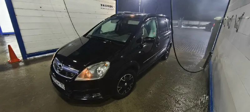 Доброго времени суток, продаю свой автомобиль opel зафира б 1.6 2005 года пробег 244000 которым владею 4 года. автомобиль полностью весь в родном окрасе, был пригнан из германии. цена 530 000р. торг присутствует. территориально находится в г. новоазовске, более детально расскажу по телефону +79495232695 📞 звоните: +7(949)5232695 - фотография - 3