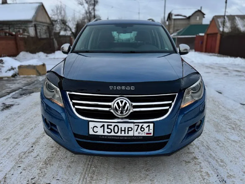 Volkswagen tiguan год 2010 двс 2.0 бензин кпп автомат aisin привод - 4wd пробег 183т. км цена 1.190.000 тел +79497309912 город мариуполь тигуанчик в отличном состоянии, кузов и несущие части без ржавчины и гнили вагавских болячек нет! двигатель не дымит не троит! кпп автомат надежный гидротрансформатор aisin переключает идеально! кожаный салон в хорошем состоянии чистый и приятный резина зима✅ полный привод 4 motion авто вложений не требует! масла фильтра поменяны! документы в полном порядке! доп инфо по тел +79497309912 николай - фотография - 3