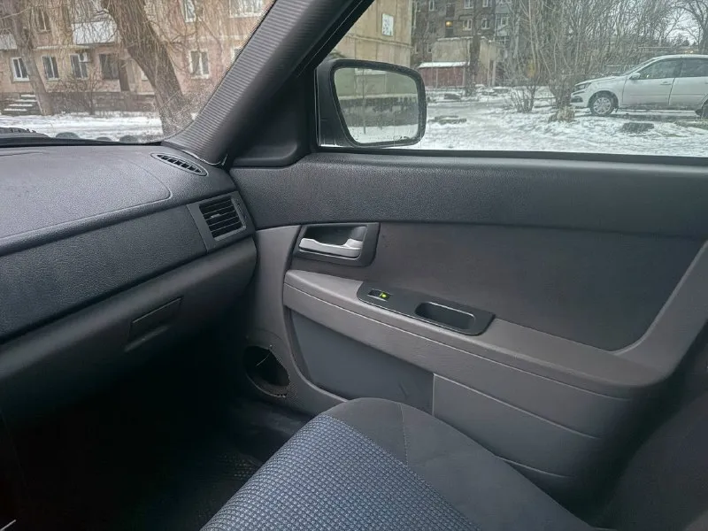 Ваз приора 2008 цена: 200.000₽ двигатель капиталился кпп новая ходовая часть полностью сделана на новой зимней резине едет бодро салон нормальный есть незначительные нюансы по лкп лонжероны, стаканы, балка целые! по дну есть моменты, не критично г. шахтерск, возможен пригон +79493825910 📞 звоните: +7(949)3825910 - фотография - 4