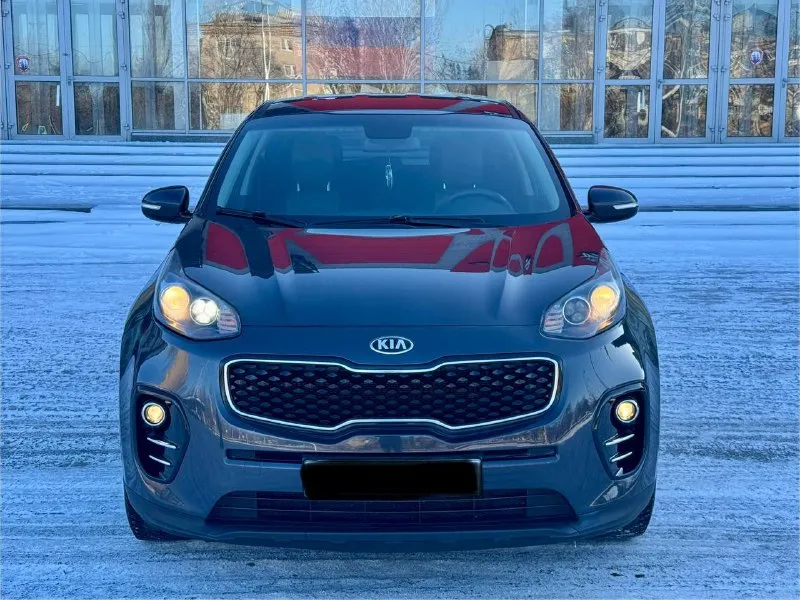 Kia sportage официал 1 хозяин 2018 год выпуска двигатель 2.0 бензин коробка автомат автомобиль в отличном состоянии, абсолютно не какого вложения не требует ! хорошая комплектация, раздельный климат-контроль, круиз контроль, датчик света, датчик дождя, подогревы сидений передних, и задних, многофункциональная магнитола android громкая связь, сигнализация starline с автозапуском и много другого ! с документами полный порядок, продажа с подным переоформлением в мрэо г. донецк или по договорености ! цена 1.850тыс. ₽ торг. (возможен обмен а также продажа в кредит ) звоните остальное по тел. +79495210885 - фотография - 7