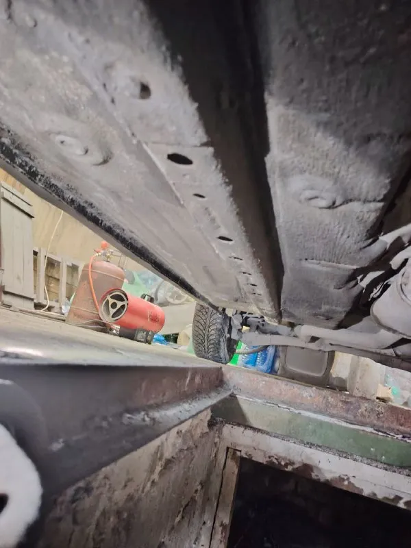 Продам вортекс эстина (чери фора) тагаз, 2009г, 154000,мотор 1.6, 4 элсп, гур, 2 подушки безопасности, датчик дождя, электрозеркала, по документам 180,с переоформлением. в прошлом году сделан кап ремонт мотора, бестолковая поршневая, новая гбц, новый грм, пару дней назад поменяли радиатор печки, машина в нормальном состоянии, дно целое. 250000,небольшой торг, +79493440545 📲 tg: александр руденко 📞 звоните: +7(949)3440545 - фотография - 7