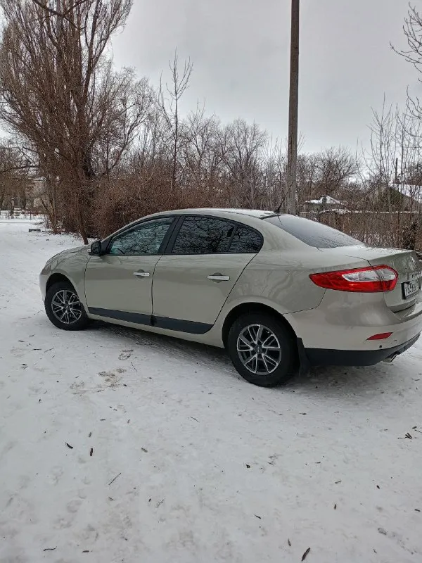 Продам renault fluence 2013г. , дв 1.6, акпп полноценный автомат не вариатор, пробег: 202тыс. км. авто без дтп в хорошей комплектации, есть все для комфортной езды, по ходовым качествам все отличной без посторонних звуков, также установленная камера заднего вида, парктроники, с документами порядок, с переоформлением, осмотр г. енакиево, цена: 620тыс. руб. разумный торг у капота, телефон: +79496270734 - фотография - 6