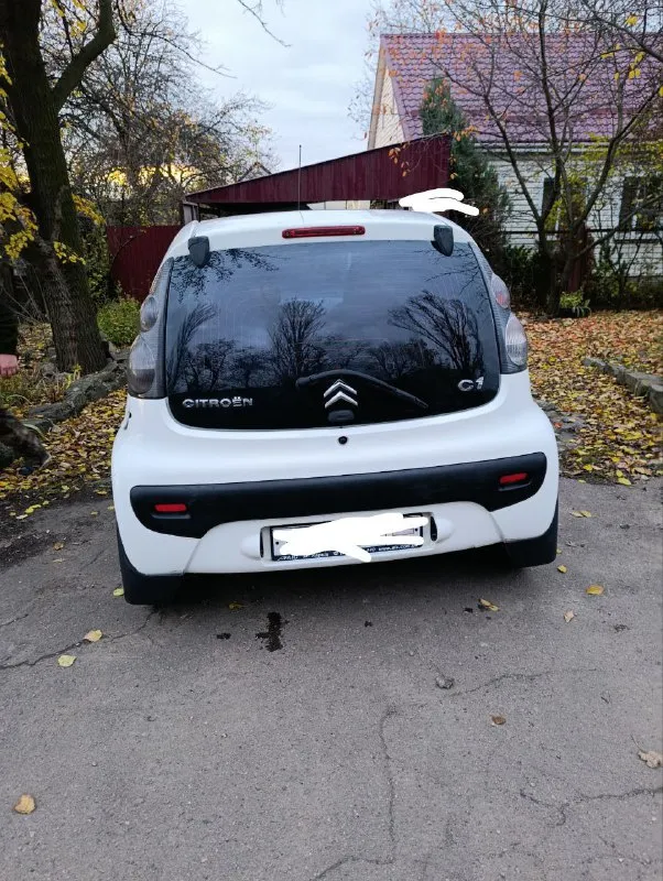 Продам citroen c1,2011 года, коробка робот, без нареканий, объем литр, ходовка, коробка, двигатель обслужены, кондиционер работает, есть нюансы по кузову, второй комплект колес, торг, цена 380000р, тел +79493992964 енакиево 📞 звоните: +7(949)3992964 - фотография - 2