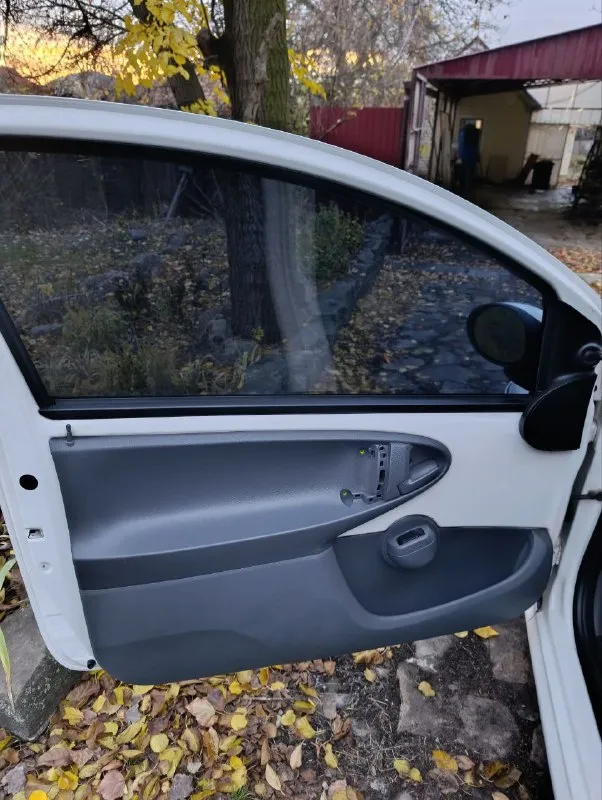 Продам citroen c1,2011 года, коробка робот, без нареканий, объем литр, ходовка, коробка, двигатель обслужены, кондиционер работает, есть нюансы по кузову, второй комплект колес, торг, цена 380000р, тел +79493992964 енакиево 📞 звоните: +7(949)3992964 - фотография - 5