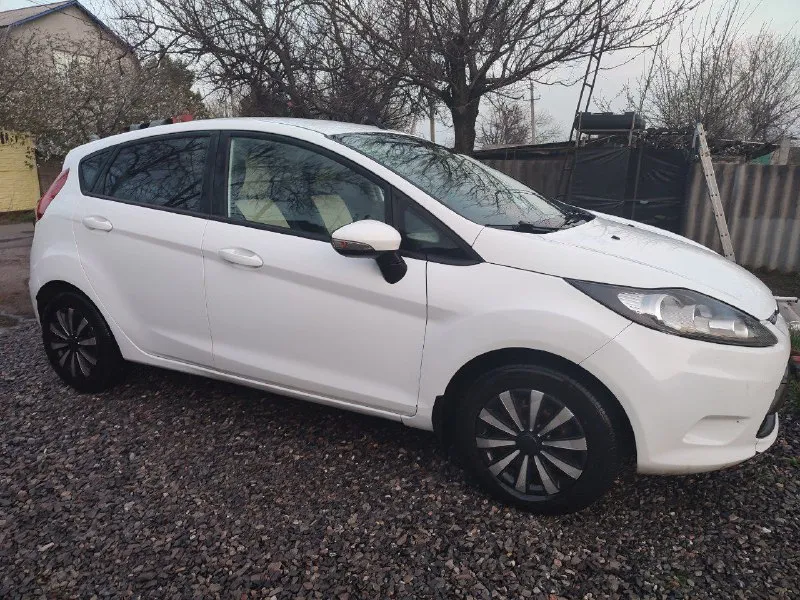 📌📌📌продам ford фиеста 2012 год. в хорошем состоянии. 1.3л. маневренный экономичный работает отлично масло не жрёт. мкпп работает без каких либо проблем. расходники поменяны. вложений никаких не требует. печка жарит кондёр холодит. эл. зеркала с подогревом мультируль стеклоподъёмники. один владелец с автосалона я собственник покупал в донецке в автосалоне. переоформление без проблем. остальные вопросы только в телефонном режиме. на смс не отвечаю. возможен обмен в любую сторону. + 7 949 804-95-85. 📲 tg:. .. 📞 звоните: +7(949)8049585 - фотография - 2