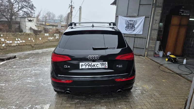 Продам audi q5 2014г. двигатель 2.0 бензин коробка 8 ступенчатый автомат пробег 225 т. полный привод quattro очень хорошая комплектация: датчики света, дождя, слепых зон, 3 зоный климат, сиденья на электроприводе водительское с памятью, полная мультимедиа, электропривод багажника, кожаный салон, панорама с люком безключевой доступ все 4 двери, кнопка старт/стоп и т. д. в автомобиле все стекла родные вся безопасность на месте. +79493306962 андрей цена 2 000 000р. 📞 звоните: +7(949)3306962 - фотография - 6