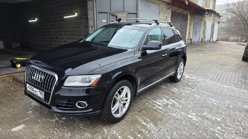 Продам audi q5 2014г. двигатель 2.0 бензин коробка 8 ступенчатый автомат пробег 225 т. полный привод quattro очень хорошая комплектация: датчики света, дождя, слепых зон, 3 зоный климат, сиденья на электроприводе водительское с памятью, полная мультимедиа, электропривод багажника, кожаный салон, панорама с люком безключевой доступ все 4 двери, кнопка старт/стоп и т. д. в автомобиле все стекла родные вся безопасность на месте. +79493306962 андрей цена 2 000 000р. 📞 звоните: +7(949)3306962 - фотография - 8
