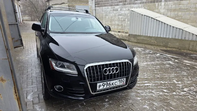 Продам audi q5 2014г. двигатель 2.0 бензин коробка 8 ступенчатый автомат пробег 225 т. полный привод quattro очень хорошая комплектация: датчики света, дождя, слепых зон, 3 зоный климат, сиденья на электроприводе водительское с памятью, полная мультимедиа, электропривод багажника, кожаный салон, панорама с люком безключевой доступ все 4 двери, кнопка старт/стоп и т. д. в автомобиле все стекла родные вся безопасность на месте. +79493306962 андрей цена 2 000 000р. 📞 звоните: +7(949)3306962 - фотография - 9