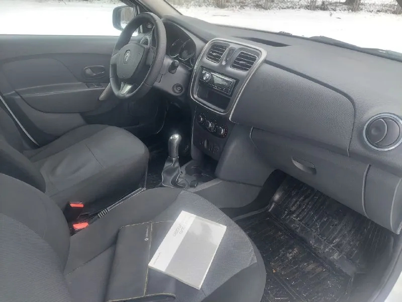 Цена 580.000тыс торг! продам renault logan. 2016г. в. 1.6 бензин. коробка-механика-!автомобиль в хорошем состоянии, как по технической части а так же по кузову. (учет рф переоформление без проблем! пробег 186.000т. км. кондиционер эл. стеклоподъемники, музыка(aux, usb)борт компьютер, airbag. сервисные книжки. стоит новая зимняя резина, летние в подарок 🎁 цена 580000т. рублей. торг у капота возможна продажа в кредит! возможен обмен !!! автомобиль находится в городе донецк. по всем интересующим вопросам звоните: +79490510617 📞 звоните: +7(949)0510617 - фотография - 5