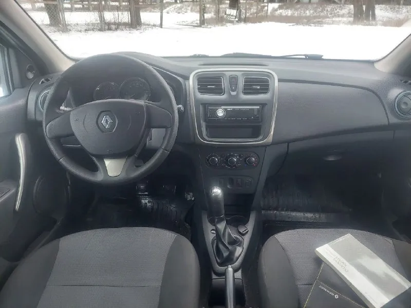 Цена 580.000тыс торг! продам renault logan. 2016г. в. 1.6 бензин. коробка-механика-!автомобиль в хорошем состоянии, как по технической части а так же по кузову. (учет рф переоформление без проблем! пробег 186.000т. км. кондиционер эл. стеклоподъемники, музыка(aux, usb)борт компьютер, airbag. сервисные книжки. стоит новая зимняя резина, летние в подарок 🎁 цена 580000т. рублей. торг у капота возможна продажа в кредит! возможен обмен !!! автомобиль находится в городе донецк. по всем интересующим вопросам звоните: +79490510617 📞 звоните: +7(949)0510617 - фотография - 6