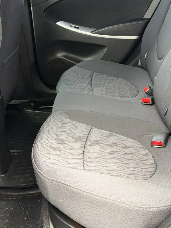 Хундай солярис. 2011г, мотор 1.6. пробег 190.000км. кондиционер, abs-esp, полный эл. пакет, подогревы, камера заднего вида. новая резина - зима, машина полностью обслужена, вложений вообще не каких. готов ехать на любое ваще сто цена 720.000 тыс. , хороший торг +79496390695 - фотография - 9