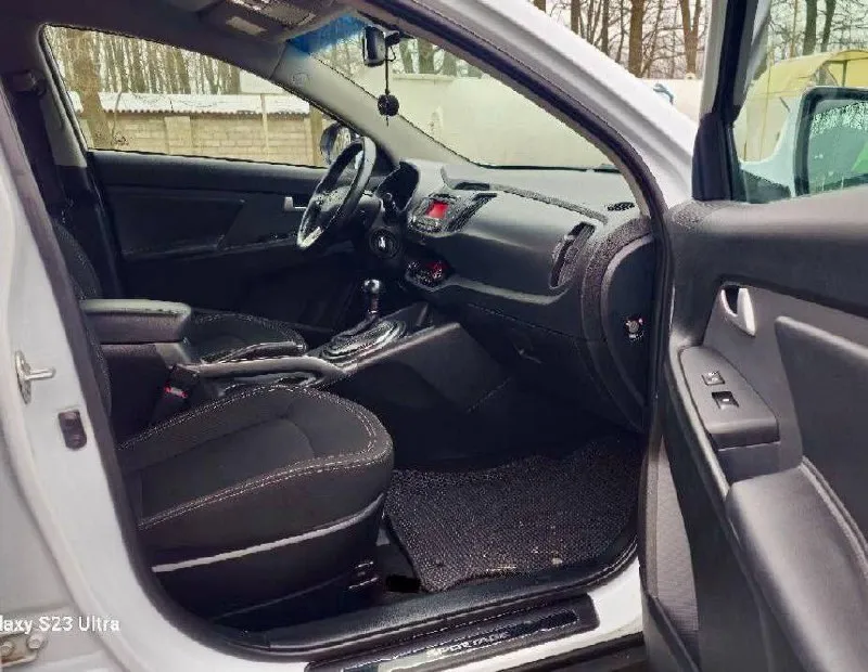 🚗🅰️🅰️Срочно
Kia sportage
📅Год выпуска: 2013
📦Кпп: автомат
⚙️Двигатель:2.0л
💴Цена: 1.150т₽
🗺️Пробег:170000 км
Объем 2.0
-Полностью обслужена
-Усилитель руля
-Круиз контроль
-4 Эл стеклоподъёмника
- Зеркала с подогревом и эл складыванием
-Датчик света
-Датчик дождя
-Мультируль
-Акустика, aux, usb -bluetooth
- Подушки безопасности (airbag), abs, esp.
📞 🇷🇺 Звоните: +7 (949) 520-67-79
+7-949-8307562
+79494660985 - фотография - 8