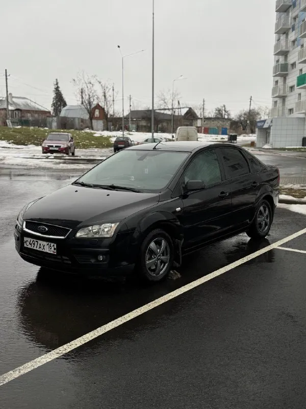 Продам форд фокус 2 chia. 2007 г. мотор 1.6; в хорошем состоянии. в машине работает каждая кнопочка ! множество функций :ел зеркала, обогрев лобового, заднего, боковых ;подогрев сидений ;климат контроль ;регулировка руля вверх вниз и на себя;4 эсп;антизанос, абс, круиз контроль; 2 din сенсорная магнитола с камерой заднего вида и навигацией! контурная подсветка всего салона с регулировкой цветов. кузов отличный !по технической части авто в отличном состоянии! ничего не стучит не гремит, едет хорошо, масло не ест! идёт очень мягко. из недавнего замена рулевой рейки на новую. новая зимняя резина ikon tyres на дисках. фаркоп с документами. родной не скрученный пробег! полностью зеленая автотека ! 2 комплекта ключей ! 2 хозяина, оригинал птс приезжайте смотрите. цена 540000.город мариуполь. торг у капота ; +79495654761 - фотография - 2