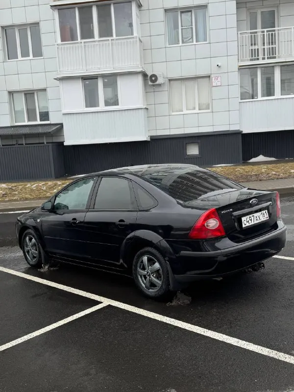 Продам форд фокус 2 chia. 2007 г. мотор 1.6; в хорошем состоянии. в машине работает каждая кнопочка ! множество функций :ел зеркала, обогрев лобового, заднего, боковых ;подогрев сидений ;климат контроль ;регулировка руля вверх вниз и на себя;4 эсп;антизанос, абс, круиз контроль; 2 din сенсорная магнитола с камерой заднего вида и навигацией! контурная подсветка всего салона с регулировкой цветов. кузов отличный !по технической части авто в отличном состоянии! ничего не стучит не гремит, едет хорошо, масло не ест! идёт очень мягко. из недавнего замена рулевой рейки на новую. новая зимняя резина ikon tyres на дисках. фаркоп с документами. родной не скрученный пробег! полностью зеленая автотека ! 2 комплекта ключей ! 2 хозяина, оригинал птс приезжайте смотрите. цена 540000.город мариуполь. торг у капота ; +79495654761 - фотография - 3