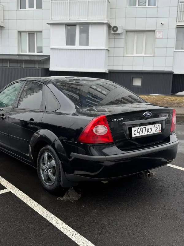 Продам форд фокус 2 chia. 2007 г. мотор 1.6; в хорошем состоянии. в машине работает каждая кнопочка ! множество функций :ел зеркала, обогрев лобового, заднего, боковых ;подогрев сидений ;климат контроль ;регулировка руля вверх вниз и на себя;4 эсп;антизанос, абс, круиз контроль; 2 din сенсорная магнитола с камерой заднего вида и навигацией! контурная подсветка всего салона с регулировкой цветов. кузов отличный !по технической части авто в отличном состоянии! ничего не стучит не гремит, едет хорошо, масло не ест! идёт очень мягко. из недавнего замена рулевой рейки на новую. новая зимняя резина ikon tyres на дисках. фаркоп с документами. родной не скрученный пробег! полностью зеленая автотека ! 2 комплекта ключей ! 2 хозяина, оригинал птс приезжайте смотрите. цена 540000.город мариуполь. торг у капота ; +79495654761 - фотография - 4