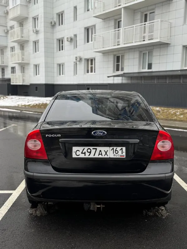 Продам форд фокус 2 chia. 2007 г. мотор 1.6; в хорошем состоянии. в машине работает каждая кнопочка ! множество функций :ел зеркала, обогрев лобового, заднего, боковых ;подогрев сидений ;климат контроль ;регулировка руля вверх вниз и на себя;4 эсп;антизанос, абс, круиз контроль; 2 din сенсорная магнитола с камерой заднего вида и навигацией! контурная подсветка всего салона с регулировкой цветов. кузов отличный !по технической части авто в отличном состоянии! ничего не стучит не гремит, едет хорошо, масло не ест! идёт очень мягко. из недавнего замена рулевой рейки на новую. новая зимняя резина ikon tyres на дисках. фаркоп с документами. родной не скрученный пробег! полностью зеленая автотека ! 2 комплекта ключей ! 2 хозяина, оригинал птс приезжайте смотрите. цена 540000.город мариуполь. торг у капота ; +79495654761 - фотография - 5
