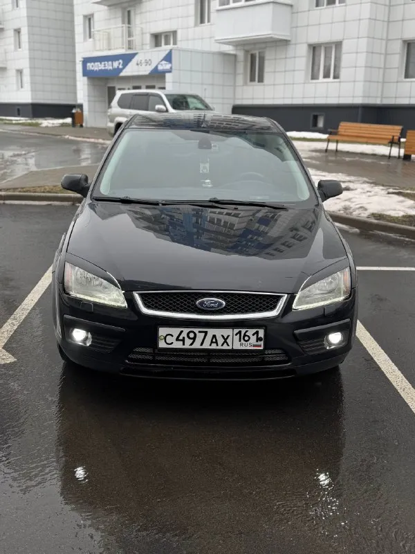 Продам форд фокус 2 chia. 2007 г. мотор 1.6; в хорошем состоянии. в машине работает каждая кнопочка ! множество функций :ел зеркала, обогрев лобового, заднего, боковых ;подогрев сидений ;климат контроль ;регулировка руля вверх вниз и на себя;4 эсп;антизанос, абс, круиз контроль; 2 din сенсорная магнитола с камерой заднего вида и навигацией! контурная подсветка всего салона с регулировкой цветов. кузов отличный !по технической части авто в отличном состоянии! ничего не стучит не гремит, едет хорошо, масло не ест! идёт очень мягко. из недавнего замена рулевой рейки на новую. новая зимняя резина ikon tyres на дисках. фаркоп с документами. родной не скрученный пробег! полностью зеленая автотека ! 2 комплекта ключей ! 2 хозяина, оригинал птс приезжайте смотрите. цена 540000.город мариуполь. торг у капота ; +79495654761 - фотография - 7