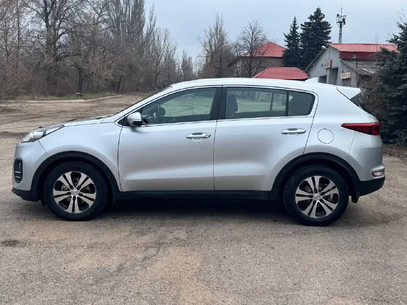Kia sportage официал
2018 Год выпуска
Двигатель 2.0 бензин
Коробка автомат
Пробег родной 142 тыс. Км

Автомобиль в отличном состоянии, абсолютно не какого вложения не требует
Кузов без дтп 1000%
Весь в заводском окрасе

С документами все в порядке продажа с полным переоформлением в мрэо

Г. Донецк
Цена1.799.₽
(Возможен обмен )
Звоните остальное по тел.
+79495210905 - фотография - 2