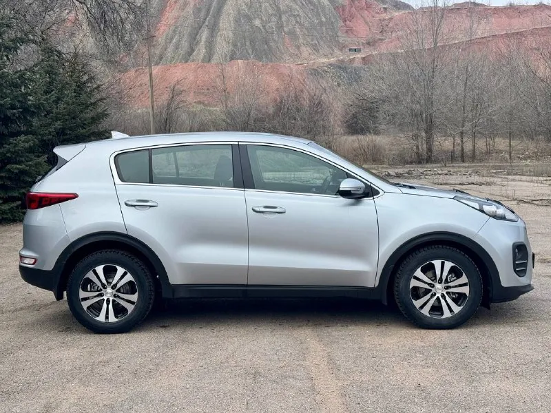 Kia sportage официал
2018 Год выпуска
Двигатель 2.0 бензин
Коробка автомат
Пробег родной 142 тыс. Км

Автомобиль в отличном состоянии, абсолютно не какого вложения не требует
Кузов без дтп 1000%
Весь в заводском окрасе

С документами все в порядке продажа с полным переоформлением в мрэо

Г. Донецк
Цена1.799.₽
(Возможен обмен )
Звоните остальное по тел.
+79495210905 - фотография - 5