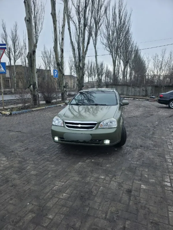 Продам/обменяю chevrolet lacetti 2005г. 1.6,109 л. с. 200.000 пробега, после капитального ремонта. м... - фотография