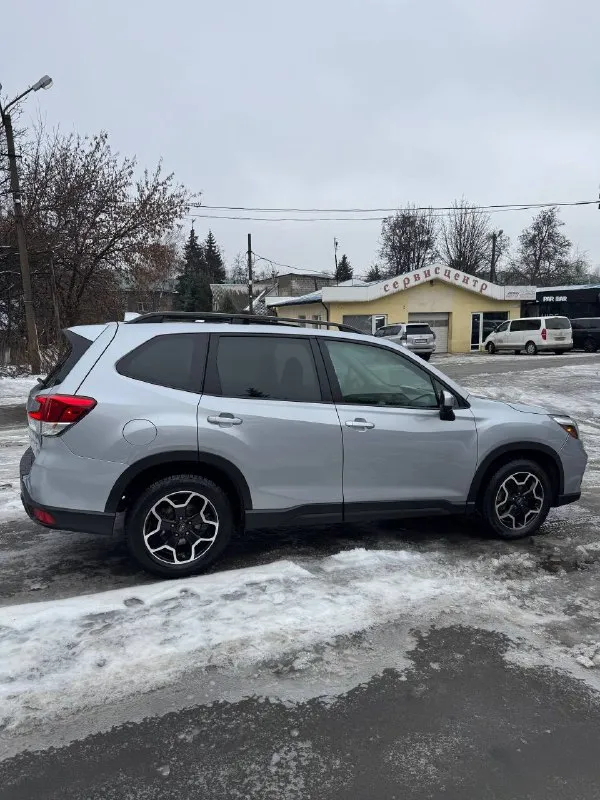 Subaru forester sk 2021 г. в., 2.5, 63 т. км, постоянный полный привод. ввезена в днр 2022 с пробегом 3 т. км. полный электропакет, система eyesight (автоматическое экстренное торможение, адаптивный круиз, подруливание), x-mode, климат-контроль, люк, автодальний, поворотные фары, автозатемнение зеркал заднего вида, подогрев и электрорегулировка сидений, подогрев зоны дворников на лобовом, большой экран на андроиде, камера заднего вида с омывайкой, беспроводная зарядка. то каждые 7 т. км. цена 2 млн 800 т. ₽. все вопросы по телефону +7 949 381-91-40 📲 tg: @nicklev22 📞 звоните: +7(949)3819140 - фотография - 4