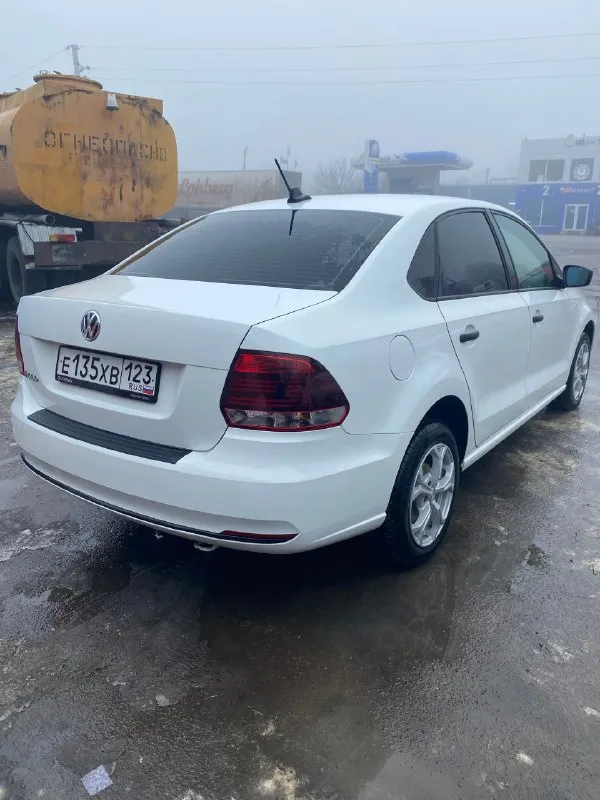 Vw polo год 2019 двигатель 1,6 коробка механика пробег 179,000 2 хозяина в такси, каршеринге не была!! цена 1,080,000₽ телефон +79490455179 +79493304990 - фотография - 4
