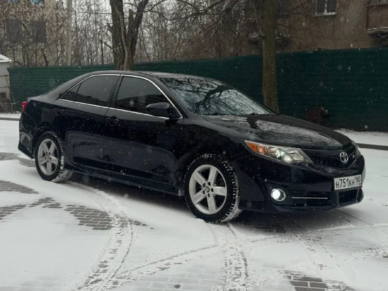 Продам toyota camry 2013 год 2.5 бензин 6-ка гидротрансформатор ходовая полностью обслуженная , коро... - фотография