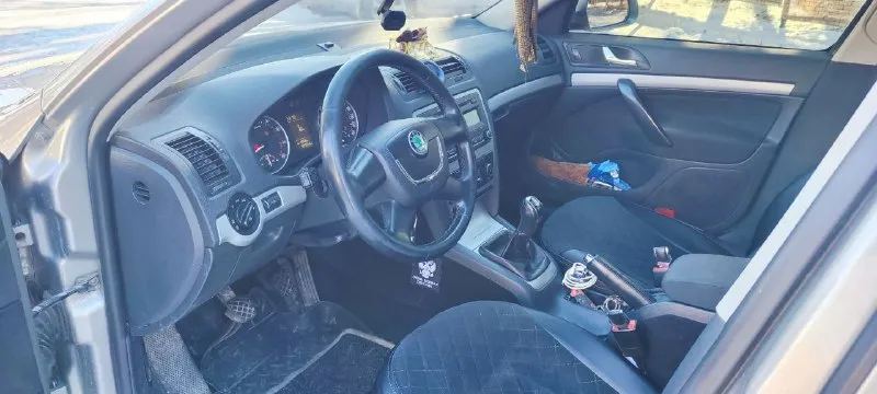 Skoda octavia a5 2013 год 1.6 бензин mpi механика 9️⃣2️⃣0️⃣🔣0️⃣0️⃣0️⃣ 🔠🔠🔠 +79495021942 📲 tg: николай 📞 звоните: +7(949)5021942 - фотография - 4