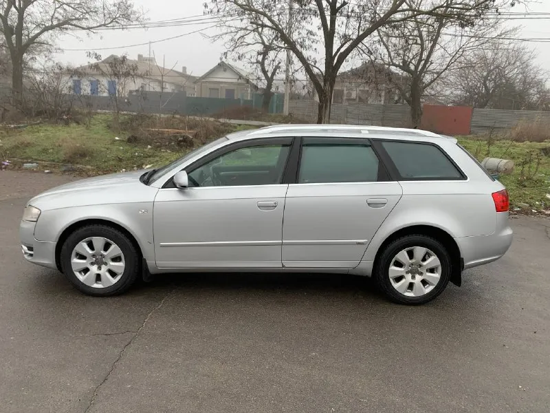 Audi a4 b7 2.0 tdi. 2007г. авто пригнали в 2011г состояние автомобиля отличное 3 хозяина все стёкла заводские и лобовое салон recaro в хорошем состоянии мотор контрактный вписан масло не есть! работает идеально пробег 236.т на этом моторе хорошая комплектация навигация музыка сабвуфер круизконтроль подогрев сидений в авто работает все! коробка без пинков выглядит как на фото г. мариуполь цена 670т +79496347909 - фотография - 2