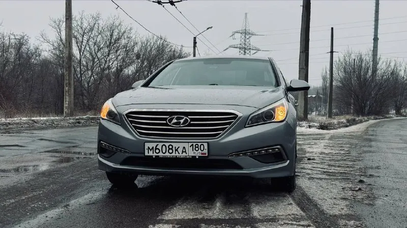 Продажа от собственника! продается пока в продаже интересующий меня автомобиль 🚀 hyundai sonata 2014 года выпуска. ✔ один хозяин по птс, все то по регламенту. чеки о проведенных работах на руках. ✔ двигатель и коробка передач работают безупречно, как часы. никаких проблем. ✔ лкп в хорошем состоянии, без скрытых повреждений и ржавчины. салон чистый, ухоженный, без потертостей и запахов. ✔ комплектация: кондиционер, обогрев боковых зеркал, мультимедиа с apple carplay/android auto, камера заднего вида, датчики давления шин. vin: 5npe24af7fh080404 · год выпуска: сентябрь 2014 года · пробег: 121 тыс миль · двигатель: 2.4 л (188 л. с.), бензин · кпп: автомат · привод: передний · цвет: серый хамелеон · цена: 1 550 000 руб. торг серьезным покупателям — осмотр на любом сто по вашему желанию. номер для связи +79493254376 ( телеграм, феникс) территориально г. донецк, днр - фотография - 1